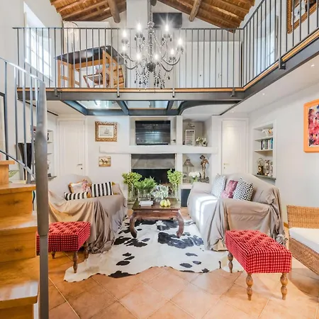 Romantic Retreat In A Restored Church Villa *