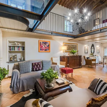 Romantic Retreat In A Restored Church Villa *