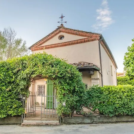 Romantic Retreat In A Restored Church Villa *