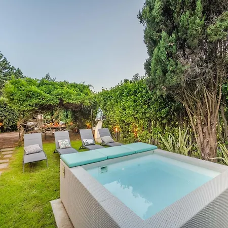 Villa Romantic Retreat In A Restored Church *