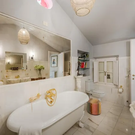 Romantic Retreat In A Restored Church Villa *